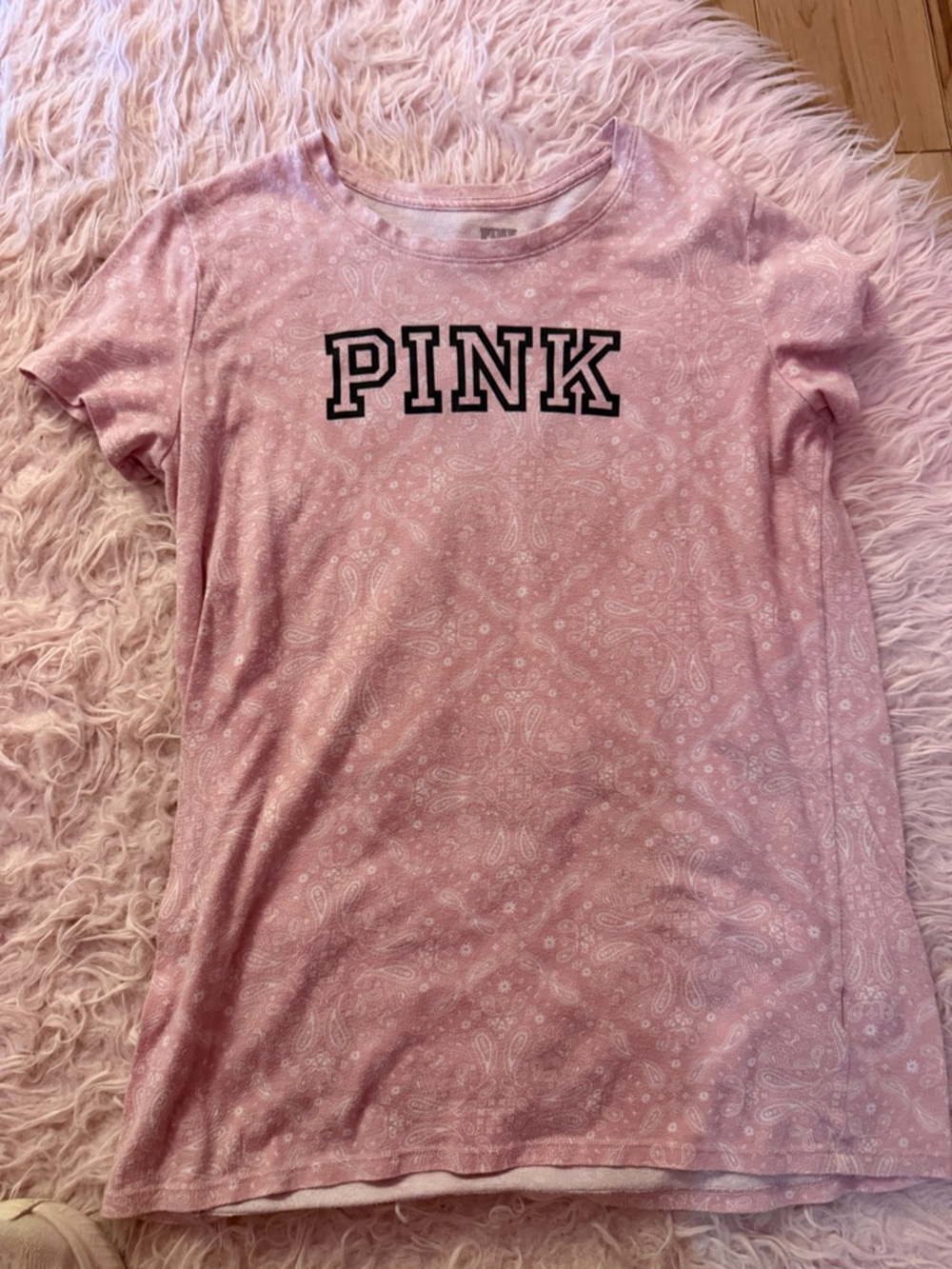 PINK Victoria's Secret Short Sleeve Tee in Light Pink